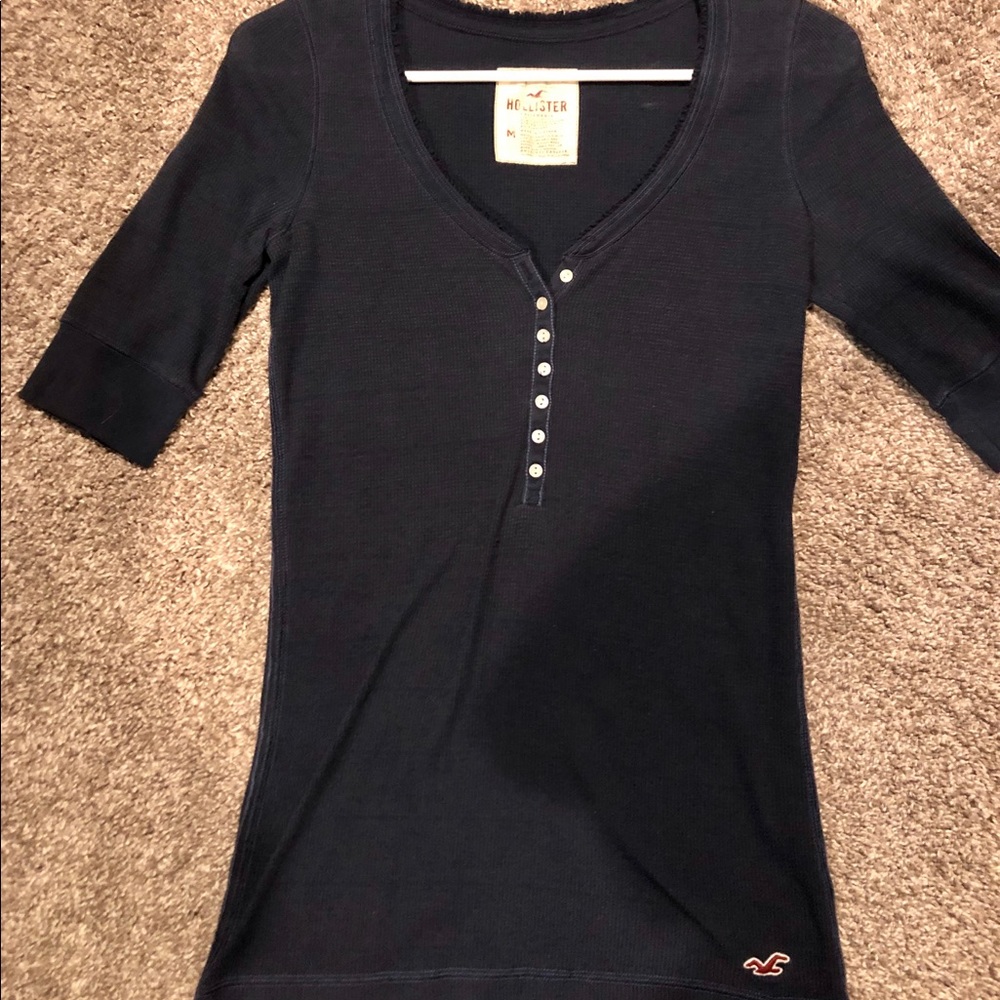 Hollister button up V neck shirt